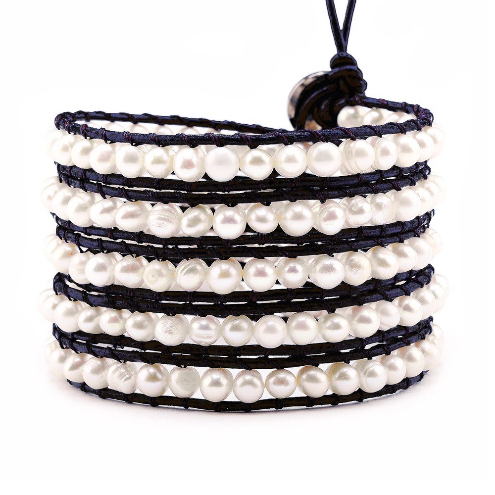 NWOT...Victoria Emerson Pearl Wrap Bracelet/Apple Watch band🌟 NWOT